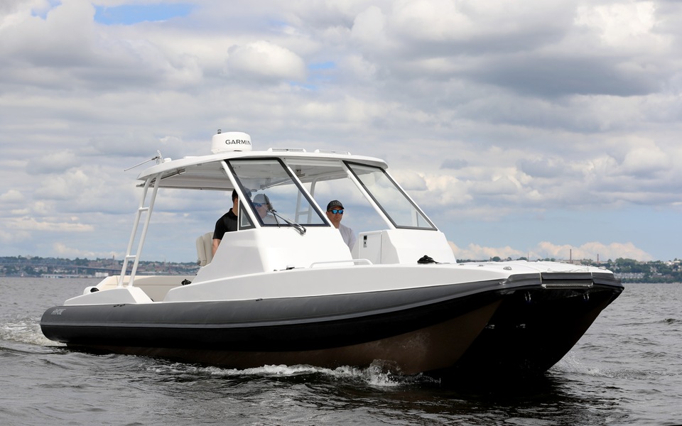 First Electric HYFOIL 32 is Launched