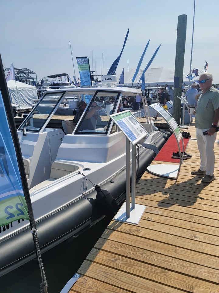 HYFOIL 32 Wins Best Green Boat Award